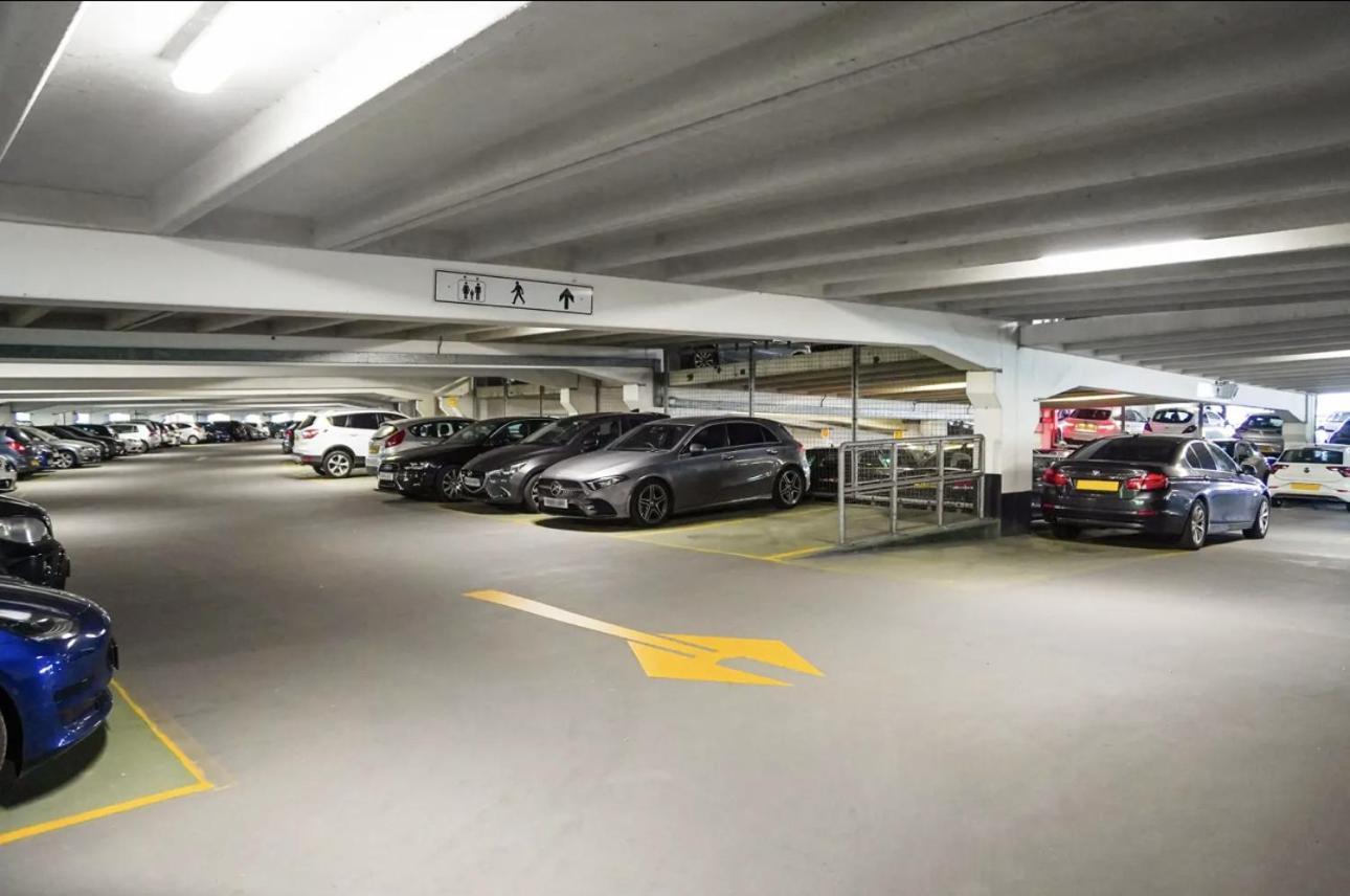 Deluxe City Modern Apt&Free Parking No Balcony ليدز المظهر الخارجي الصورة
